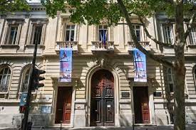 Fermeture de la CPGE du lycée Decour (Paris) : enseignants et anciens élèves défendent leur prépa